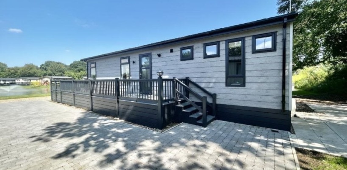 Prestige Plantation Priors Field 10