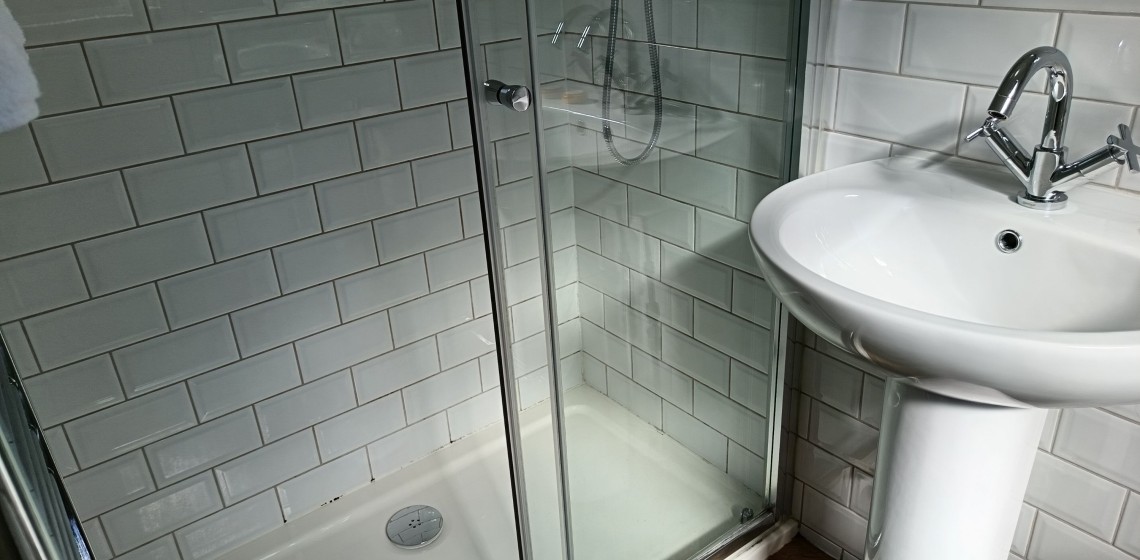 Prestige Burleigh 3 bedrooms MF12