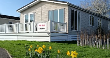 Prestige Burleigh 3 bedrooms MF12