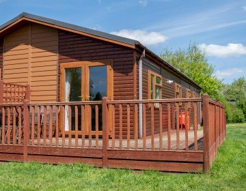 Semi Detached Lodge LS7A